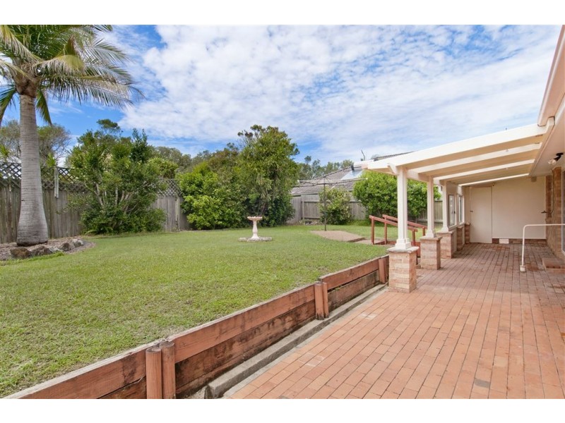 76 Fiona Crescent, Lake Cathie NSW 2445