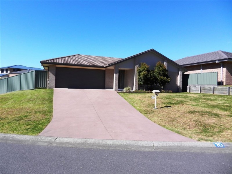 70 Riverbreeze Drive, Wauchope NSW 2446