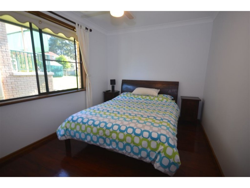 8 Azalea Ave, Wauchope NSW 2446