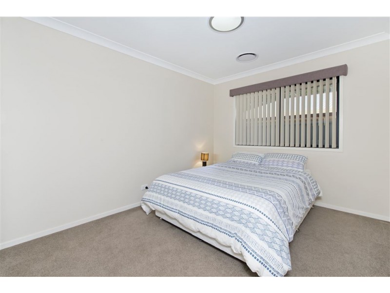 8 Lyrebird Place, Port Macquarie NSW 2444