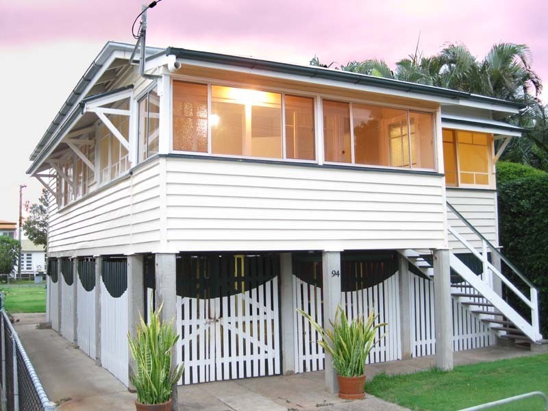 94 Oquinn Street, Nudgee Beach QLD 4014