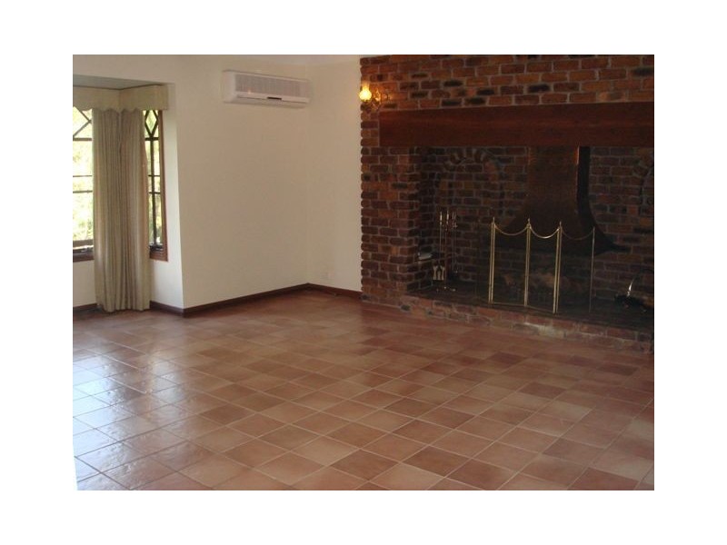 3 Ernest Crt, Bunya QLD 4055