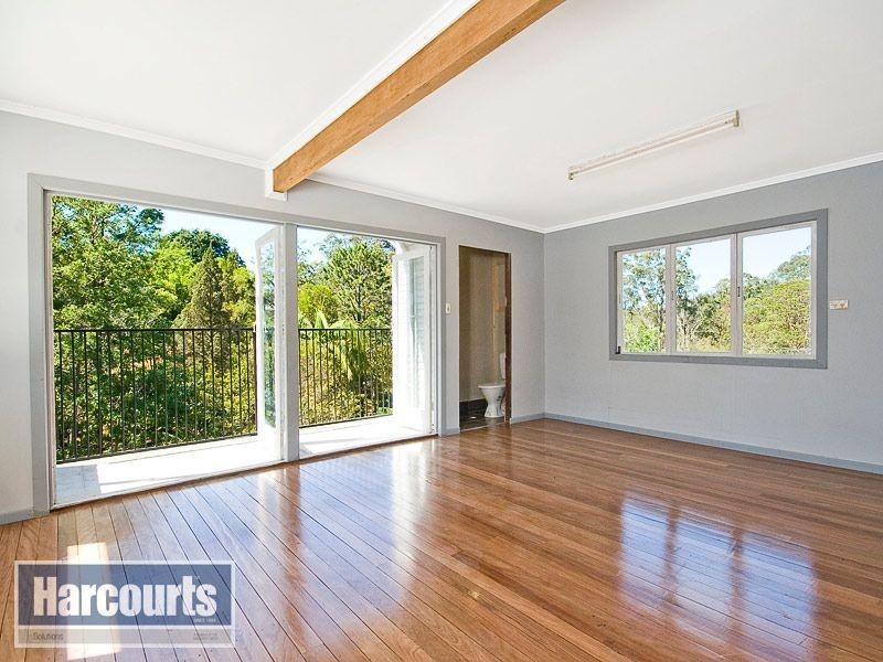 1 Fernlands Road, Mount Nebo QLD 4520