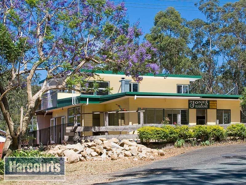 1 Fernlands Road, Mount Nebo QLD 4520