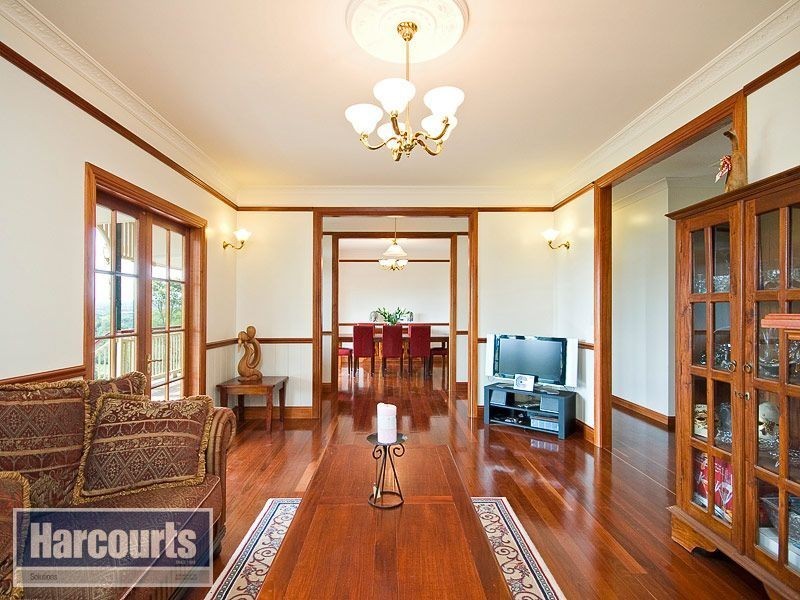 24 Willem Drive, Samford Valley QLD 4520