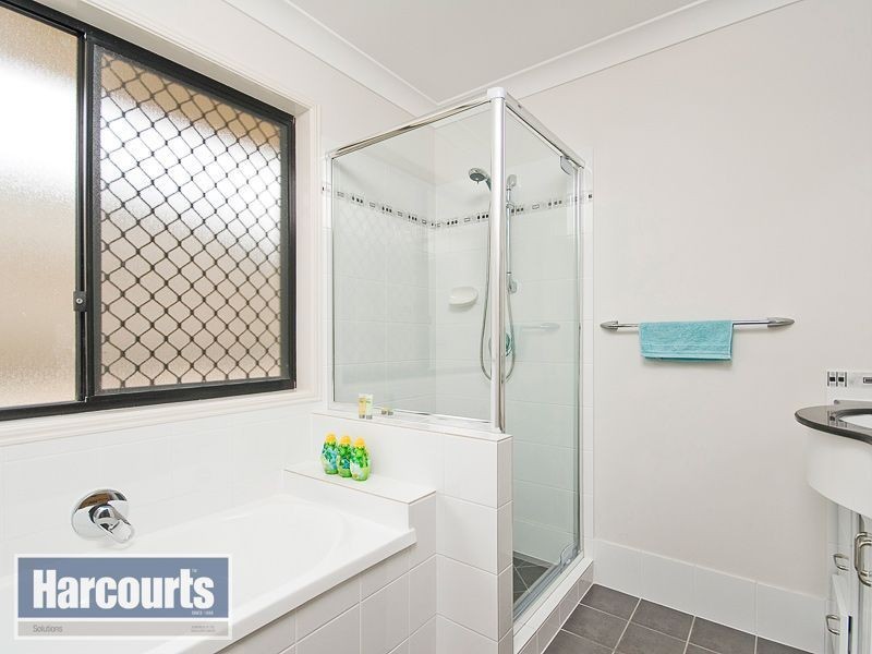 5 Isabella Street, Collingwood Park QLD 4301