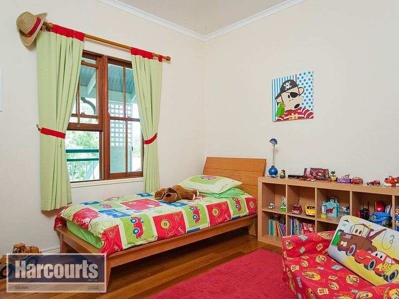 13 Woodburn Place, Ferny Hills QLD 4055