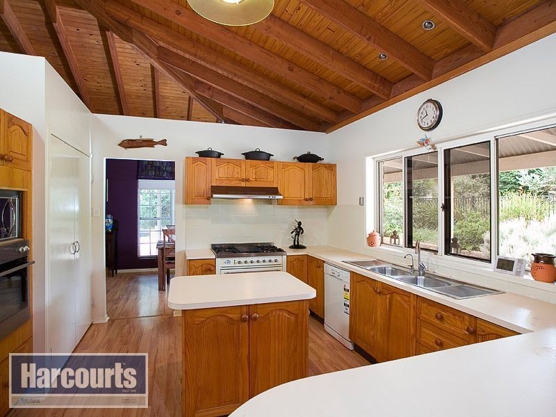 1 Narrien court, Samford Village QLD 4520