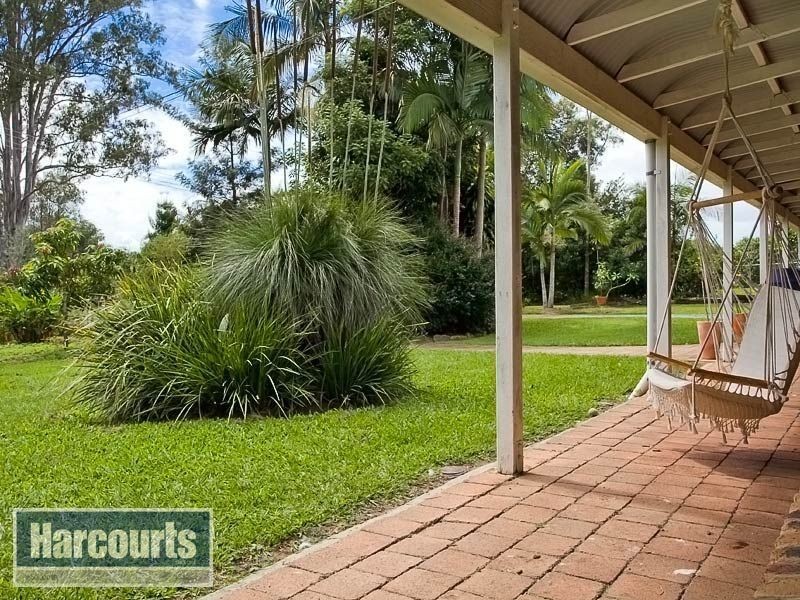 1 Narrien court, Samford Village QLD 4520