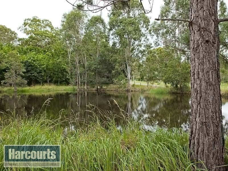 1 Navillus Parade, Samford Valley QLD 4520