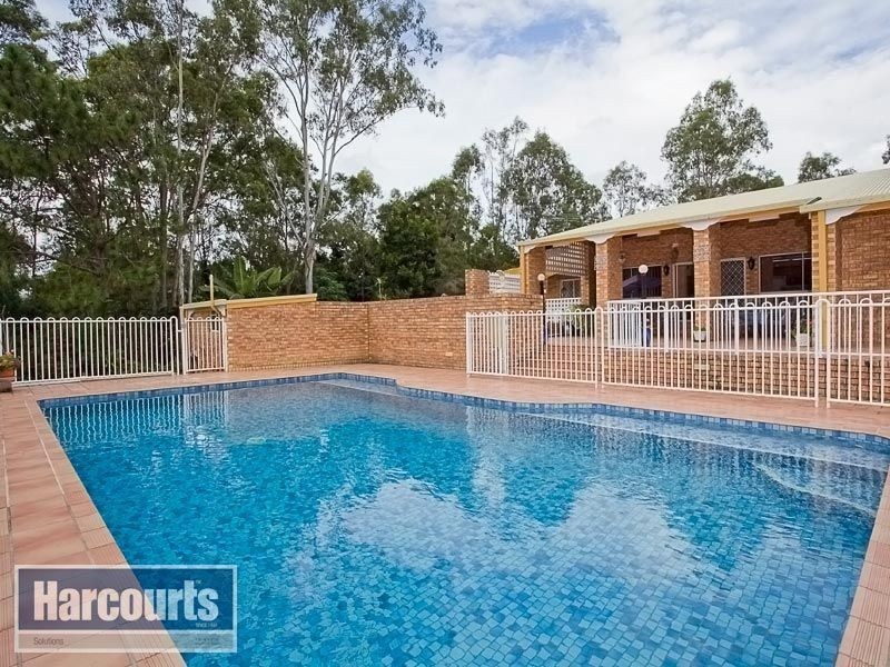 1 Navillus Parade, Samford Valley QLD 4520