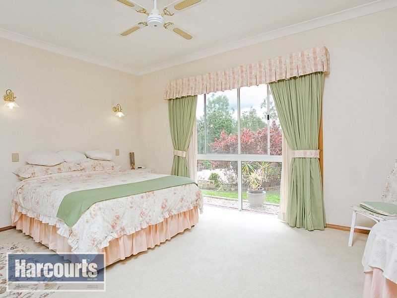 1 Navillus Parade, Samford Valley QLD 4520