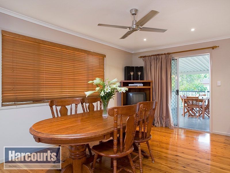 22 Allara Crescent, Ferny Hills QLD 4055