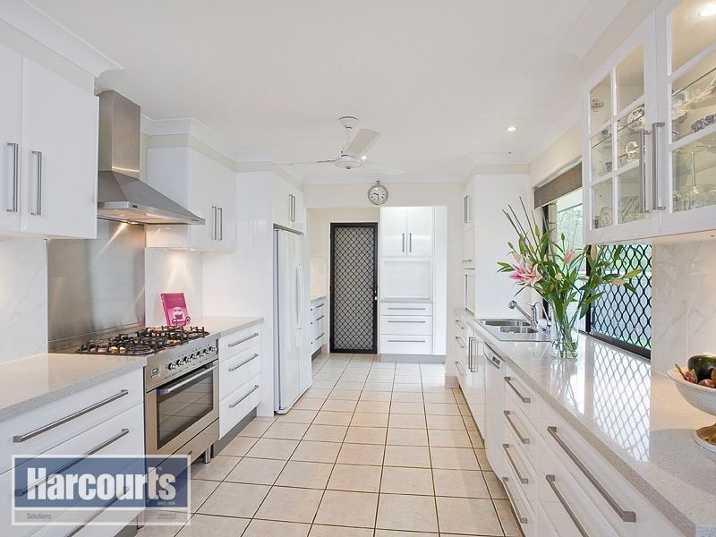 11 Willem Drive, Draper QLD 4520
