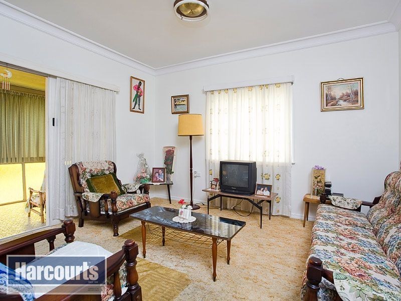 60 Wilgarning Street, Stafford Heights QLD 4053