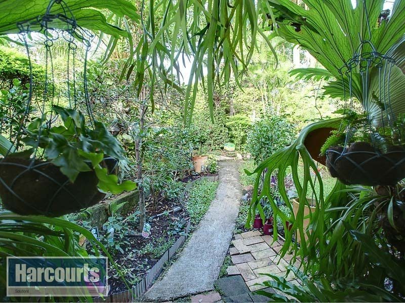 28 Ryena Street, Stafford QLD 4053