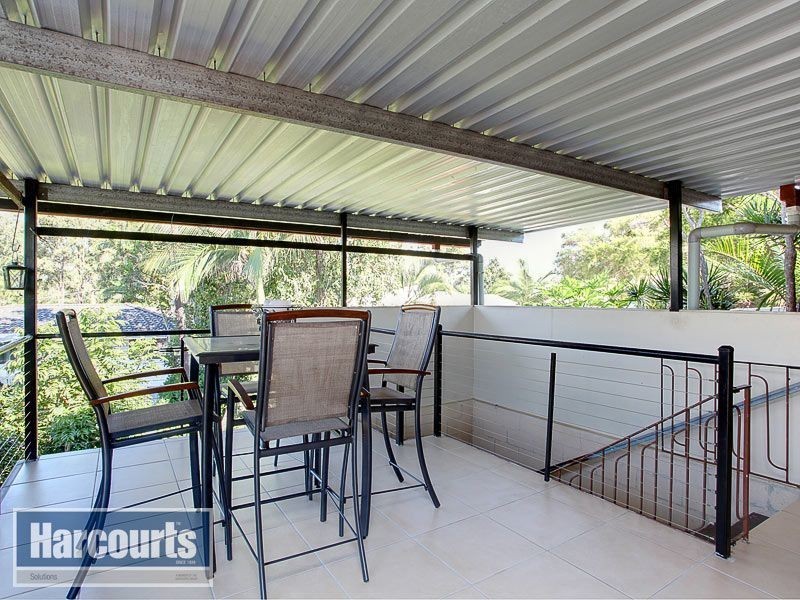 13 Owarra Avenue East, Ferny Hills QLD 4055