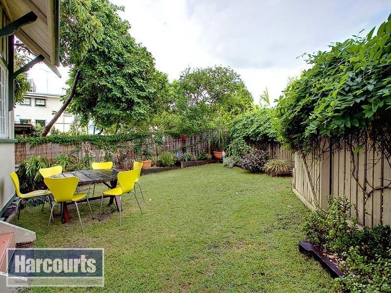 2/20 Bowen Street, New Farm QLD 4005