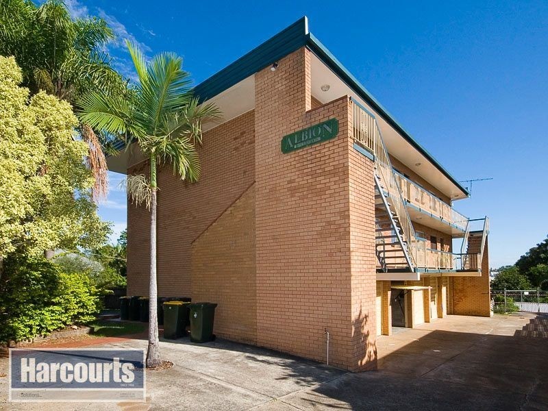 2/21 Lever Street, Albion QLD 4010