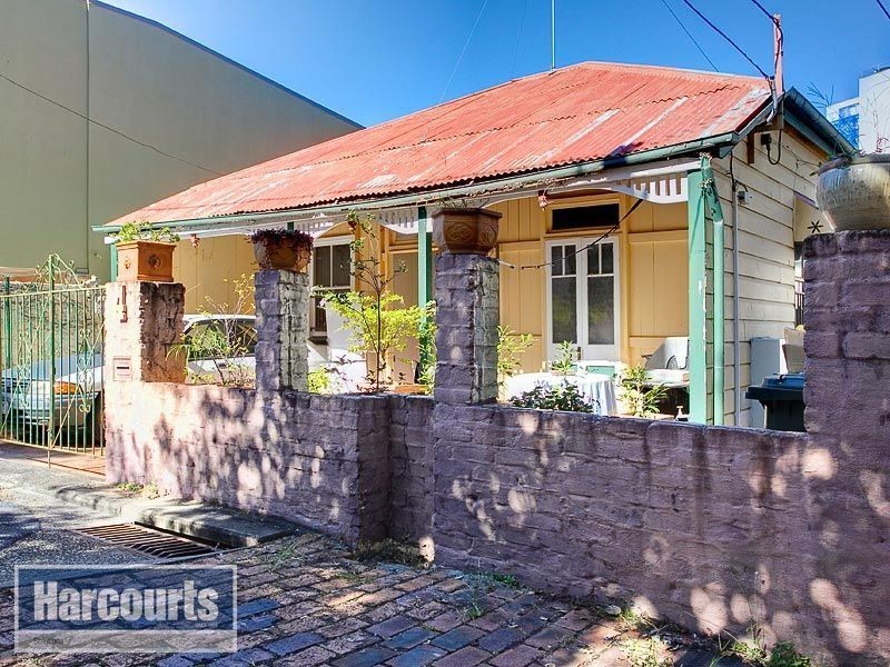 4 Reading Street, Spring Hill QLD 4000