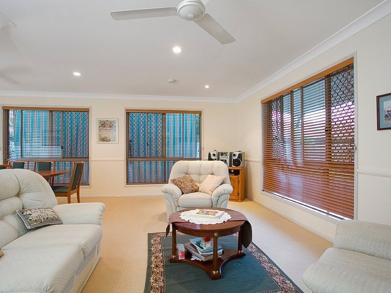 23 McGregor Way, Ferny Grove QLD 4055