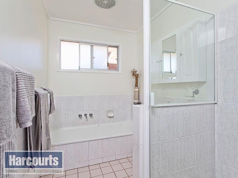 4 Tonlegee St, Ferny Grove QLD 4055