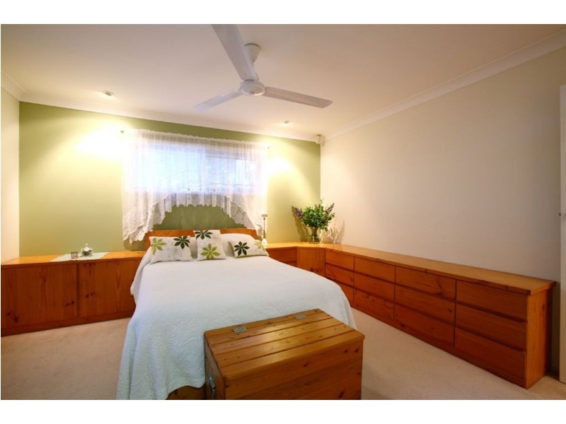 18 Tanrego street, Ferny Grove QLD 4055