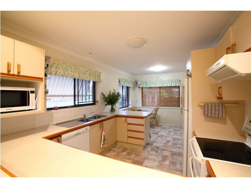 18 Tanrego street, Ferny Grove QLD 4055