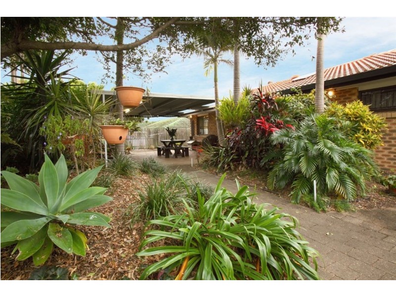 18 Tanrego street, Ferny Grove QLD 4055