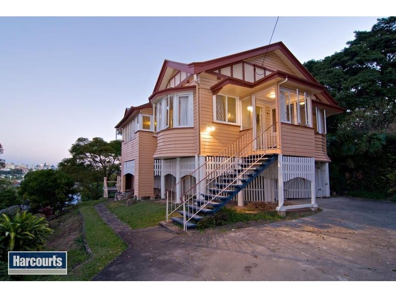 111 Main Avenue, Windsor QLD 4030