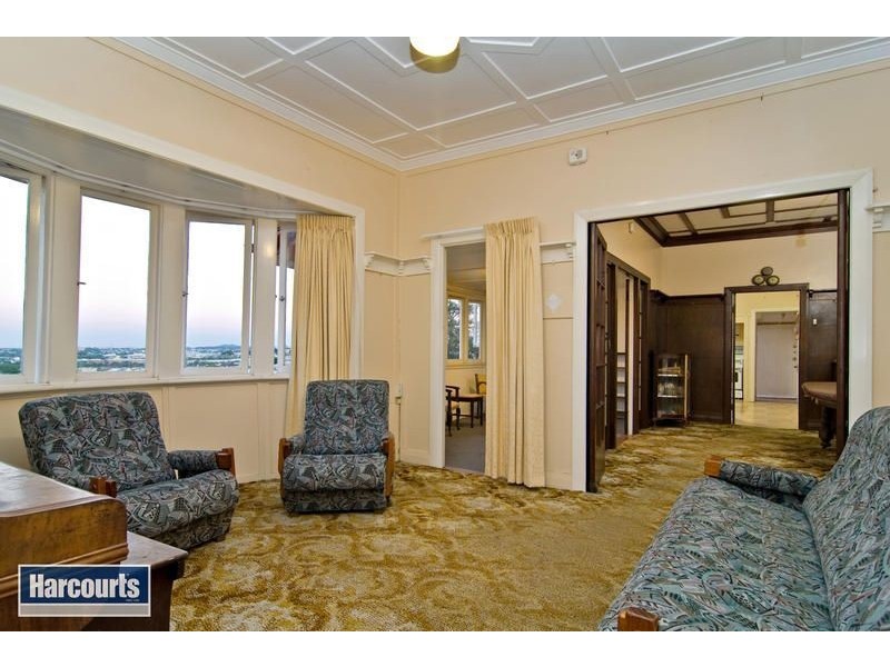 111 Main Avenue, Windsor QLD 4030