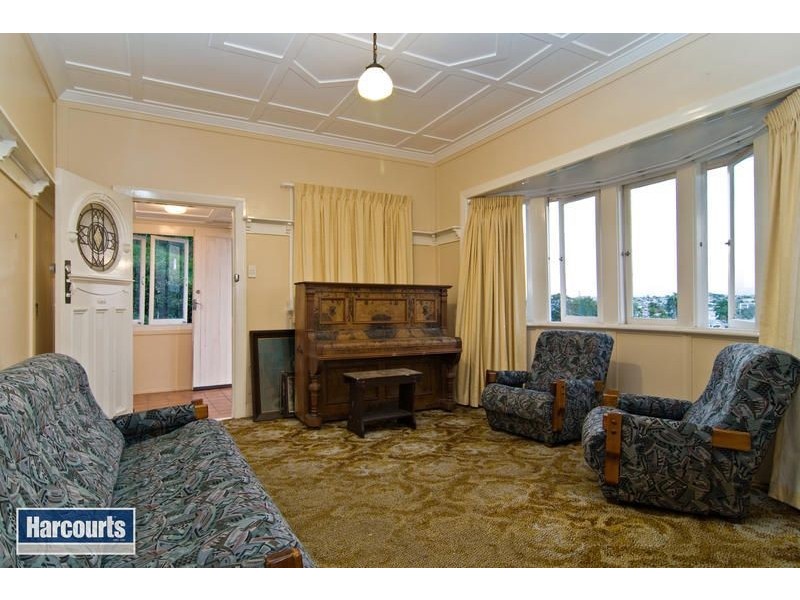 111 Main Avenue, Windsor QLD 4030