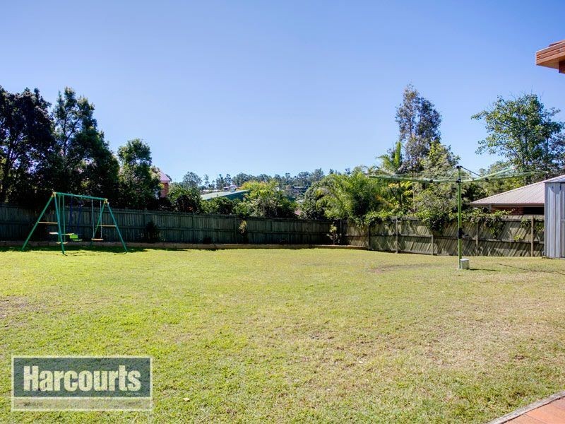 24 leonarda Drive, Ferny Hills QLD 4055