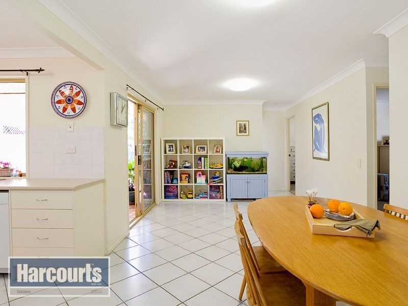 24 leonarda Drive, Ferny Hills QLD 4055