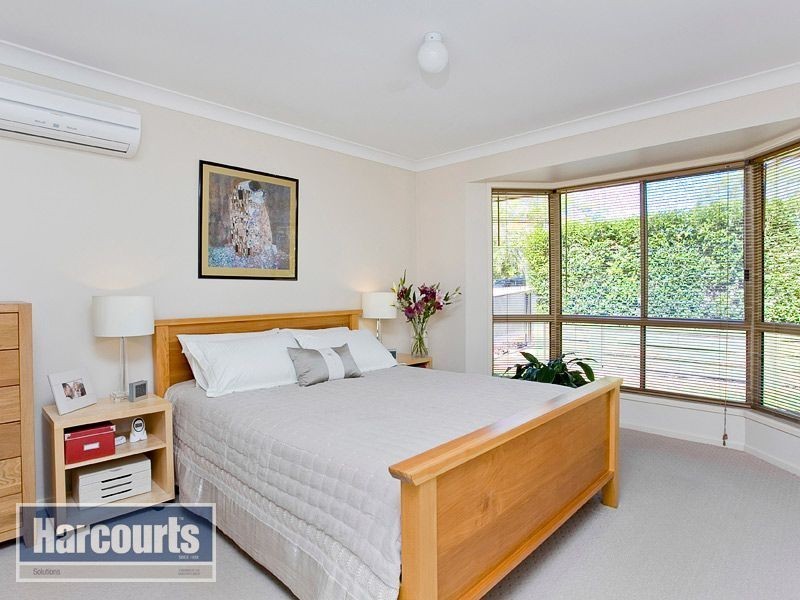 24 leonarda Drive, Ferny Hills QLD 4055