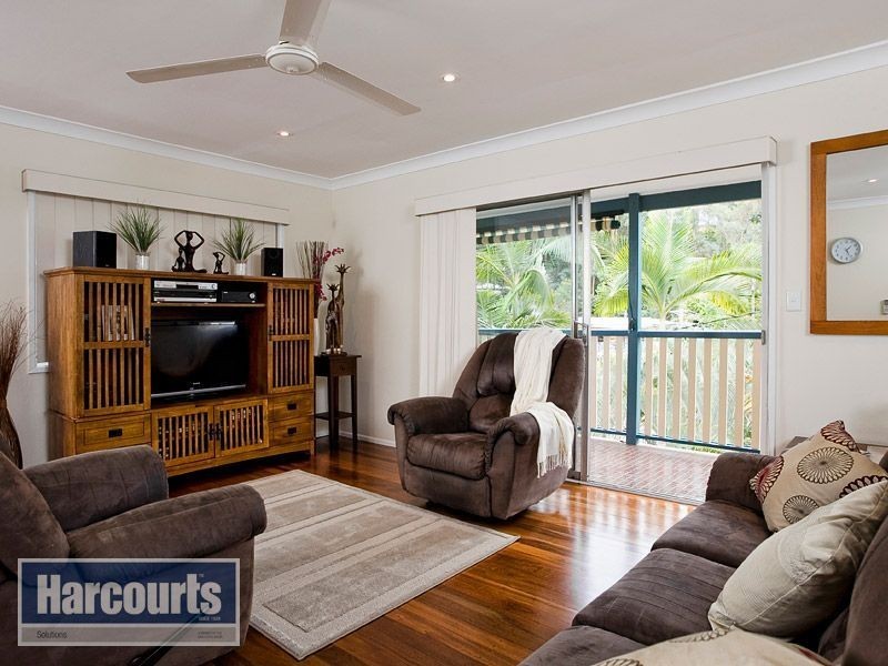 5 Wallaroy Court, Ferny Hills QLD 4055