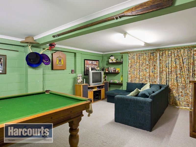 5 Wallaroy Court, Ferny Hills QLD 4055