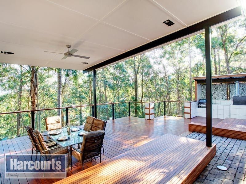 43 Barber Road, Ferny Hills QLD 4055