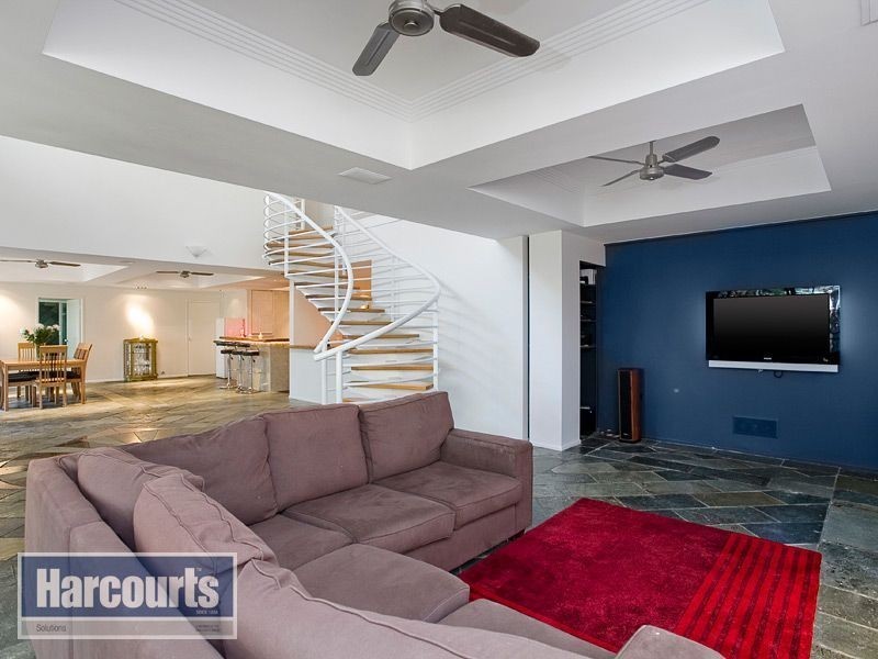 43 Barber Road, Ferny Hills QLD 4055