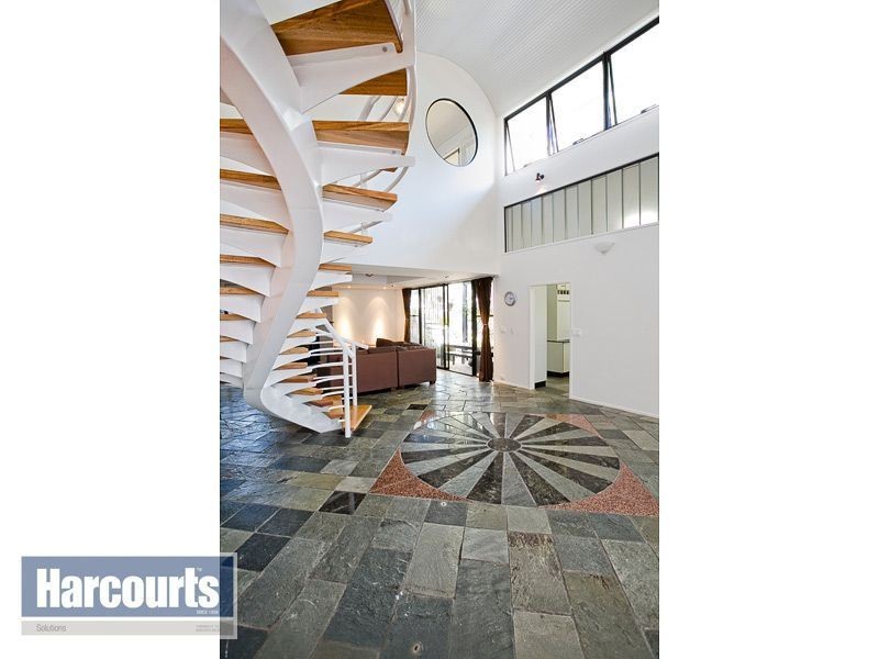 43 Barber Road, Ferny Hills QLD 4055