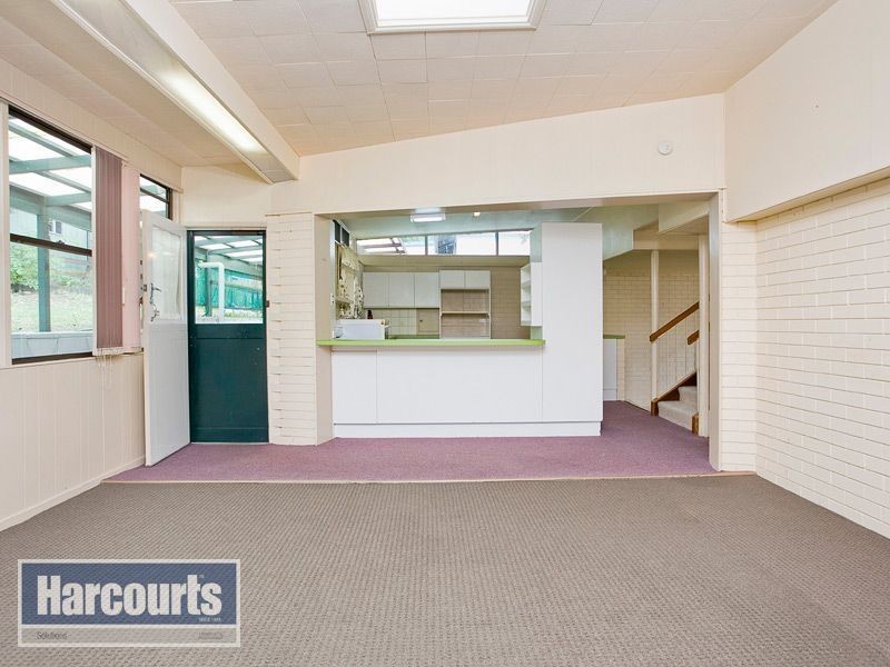 87 School Road, The Gap QLD 4061