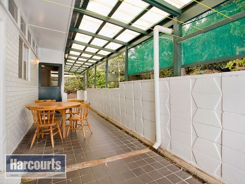 87 School Road, The Gap QLD 4061