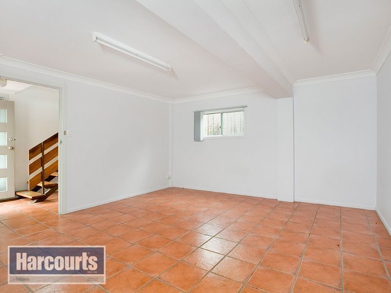 5 Teenan Street, Ferny Hills QLD 4055