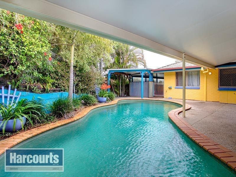 52 Hillenvale Avenue, Arana Hills QLD 4054