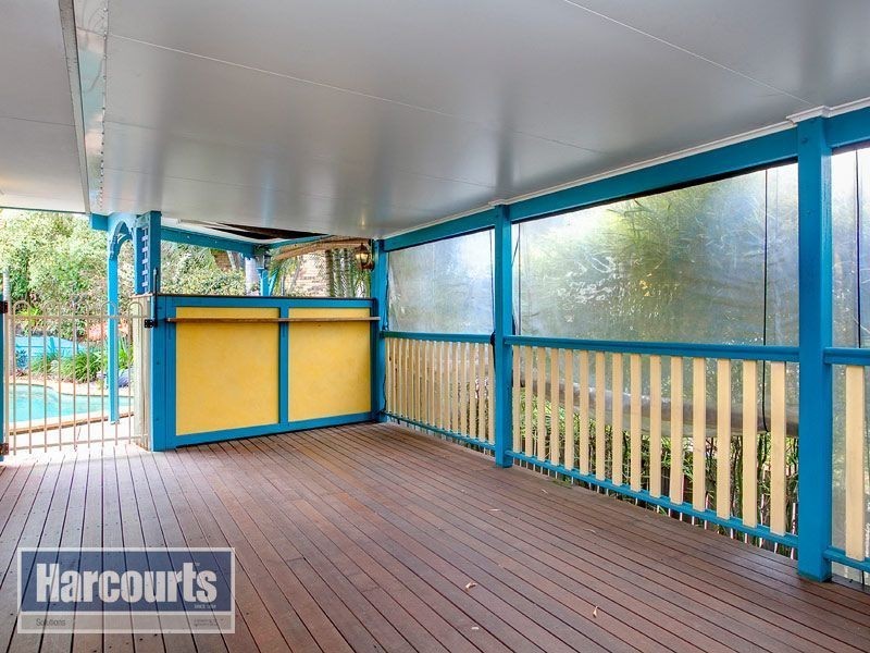 52 Hillenvale Avenue, Arana Hills QLD 4054