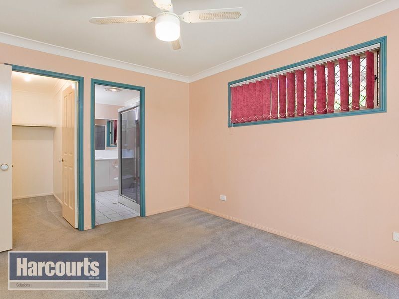 52 Hillenvale Avenue, Arana Hills QLD 4054