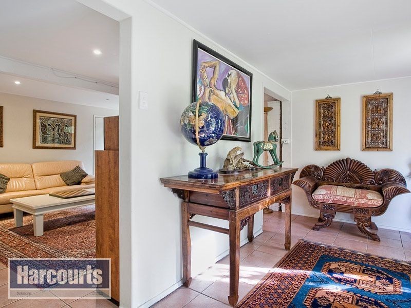 32 Tarnook Drive, Ferny Hills QLD 4055