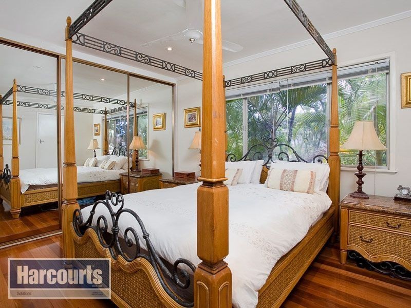 32 Tarnook Drive, Ferny Hills QLD 4055