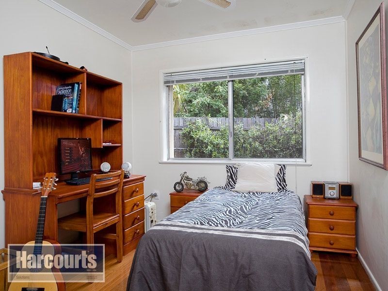 32 Tarnook Drive, Ferny Hills QLD 4055