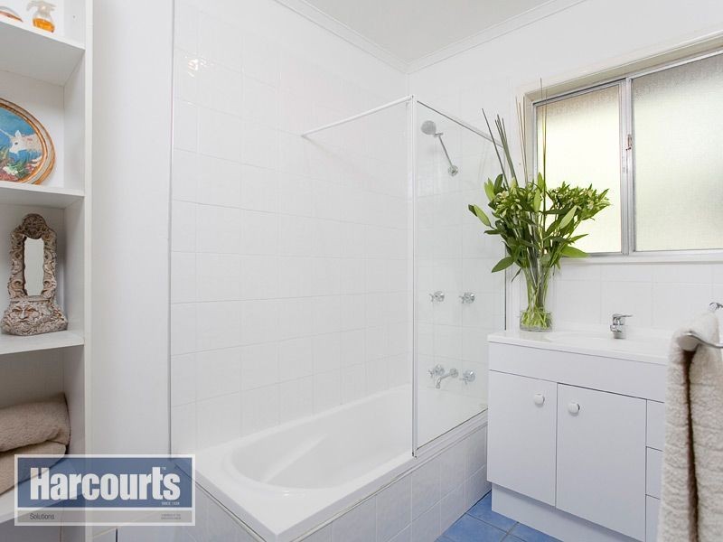 32 Tarnook Drive, Ferny Hills QLD 4055